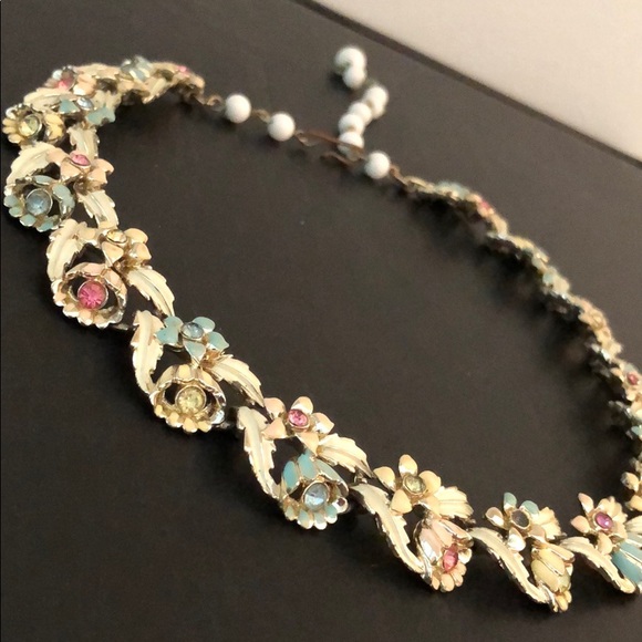 VINTAGE VIVID COLORFUL CRYSTAL & ENAMEL NECKLACE - Picture 2 of 13